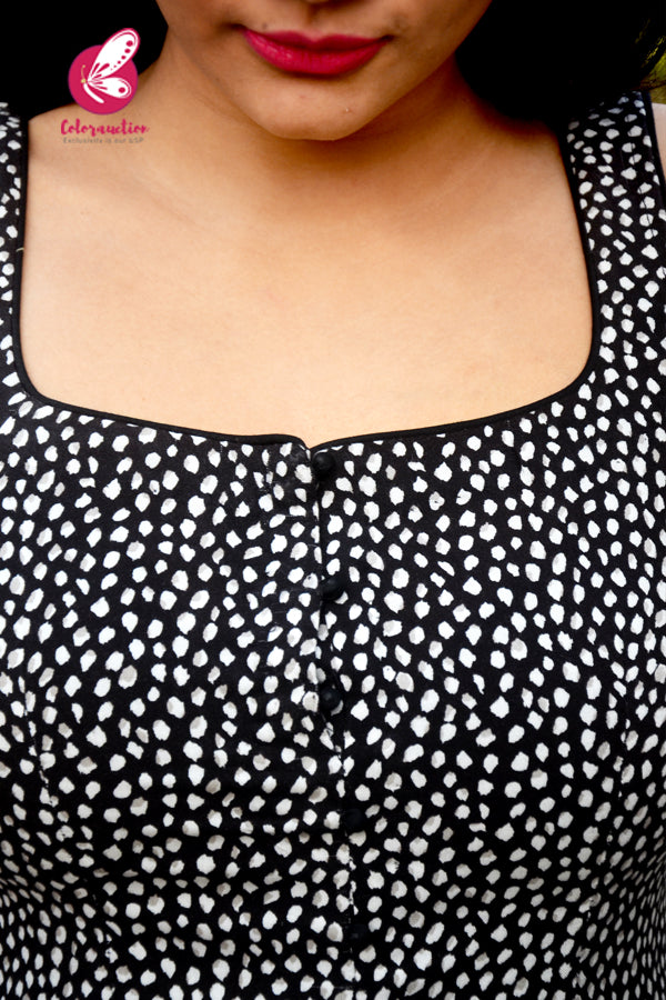 Black &amp; White Printed Rayon Sleeveless Front Slit Kurti