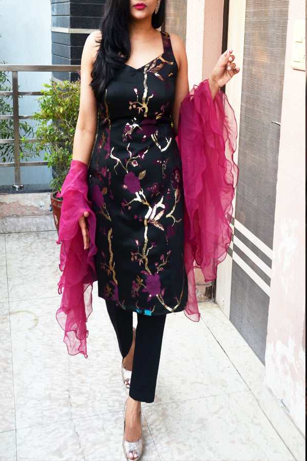 Black & Magenta Padded Brocade Keyhole Back short Length Kurti with Black Cotton Silk Pants and Dark Pink Organza Three-Tier Ruffle Stole