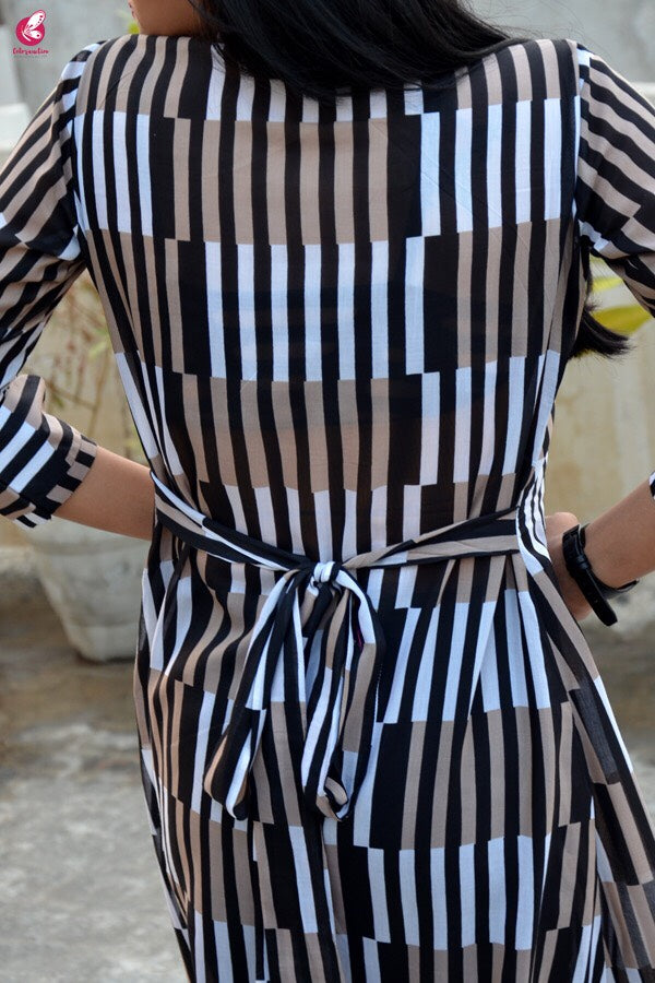 Black and White Printed Summer Cool Long Shrug